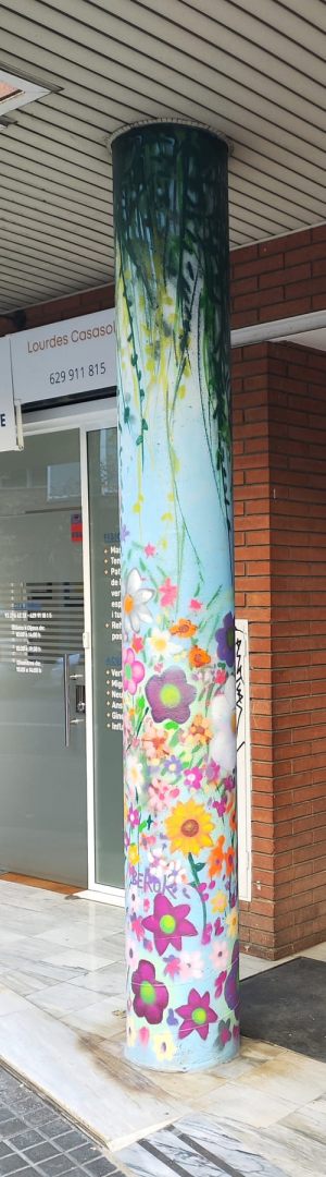 pintura mural flores columna